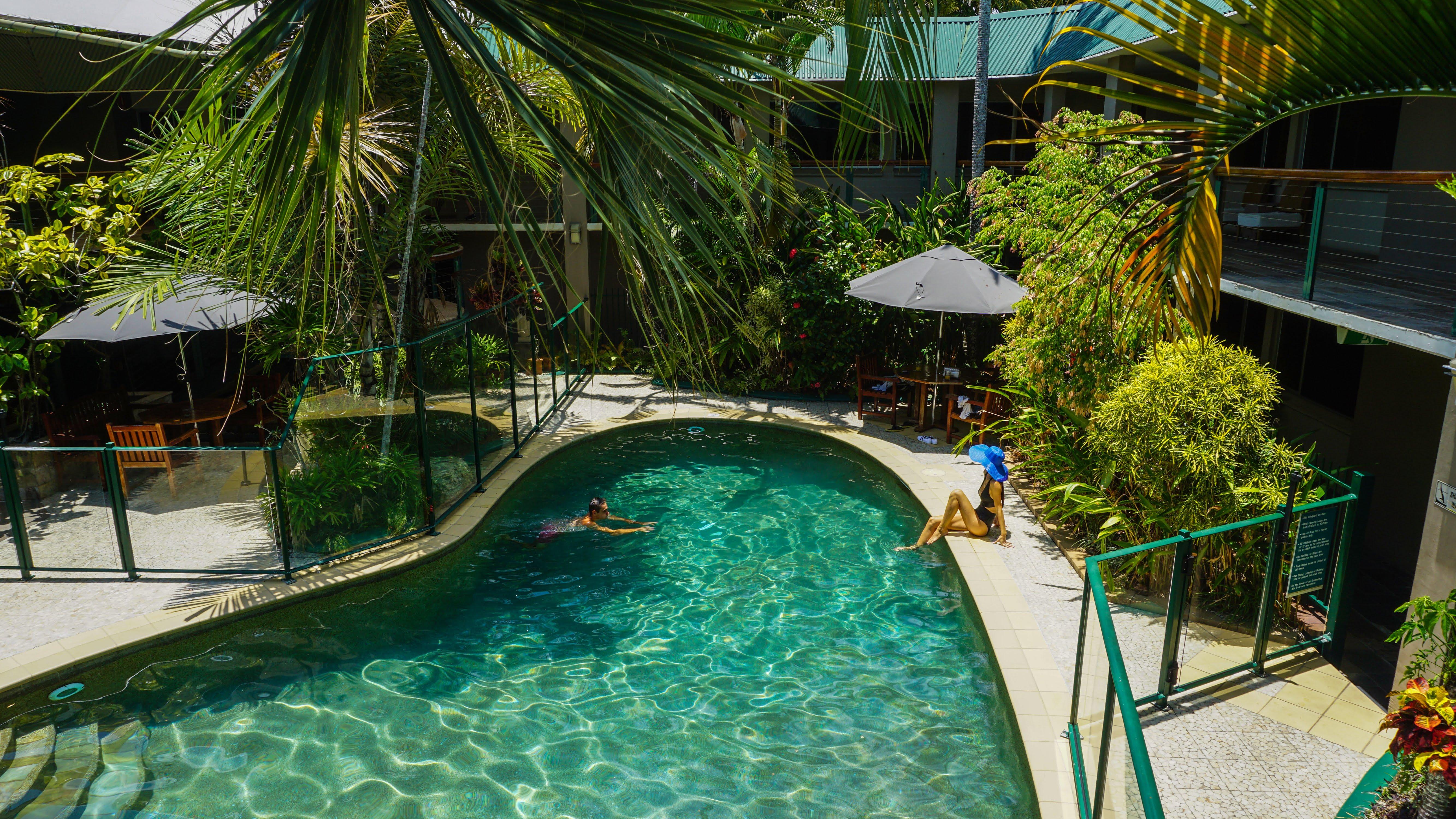 Bay Village Tropical Retreat & Apartments Cairns Dış mekan fotoğraf