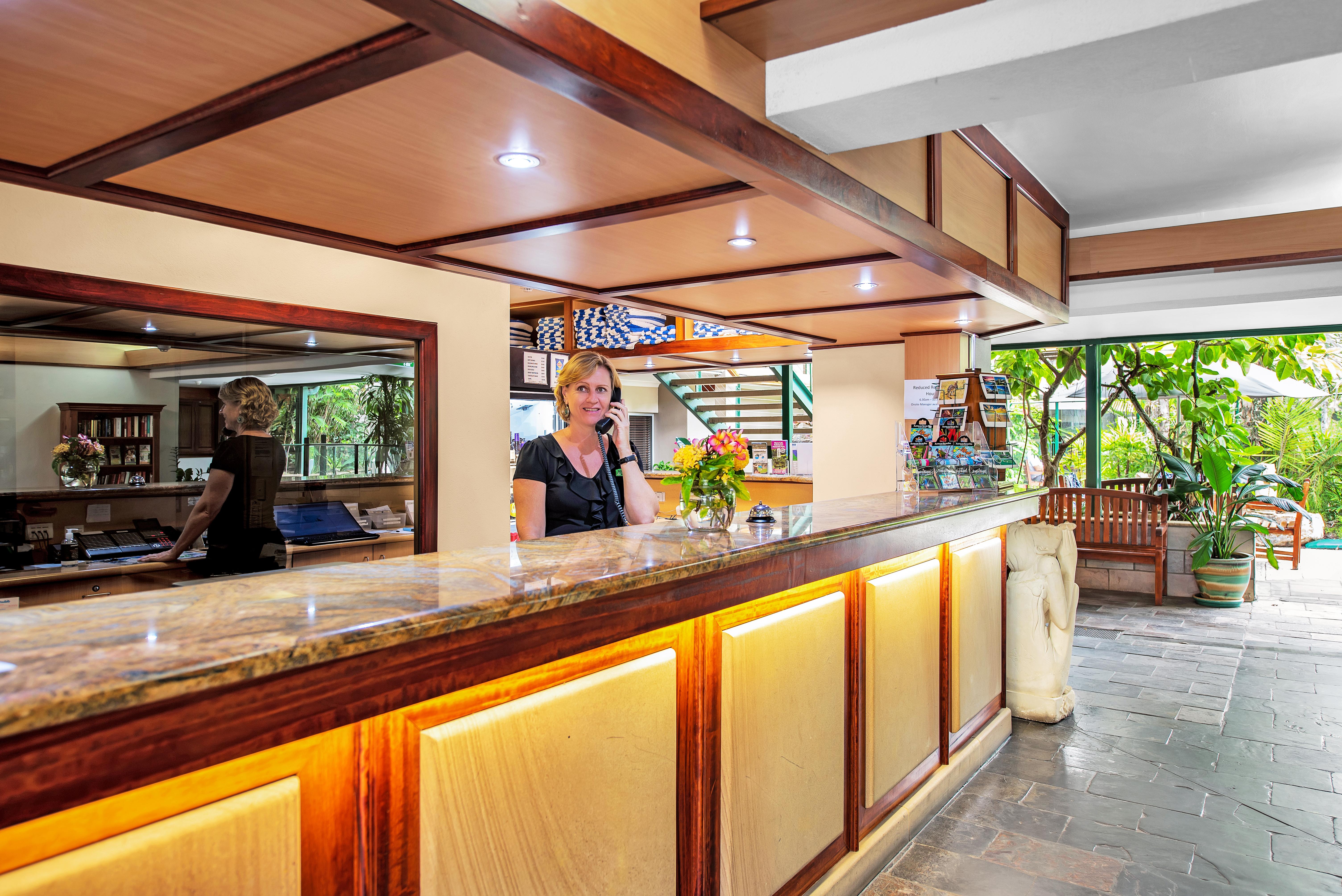 Bay Village Tropical Retreat & Apartments Cairns Dış mekan fotoğraf