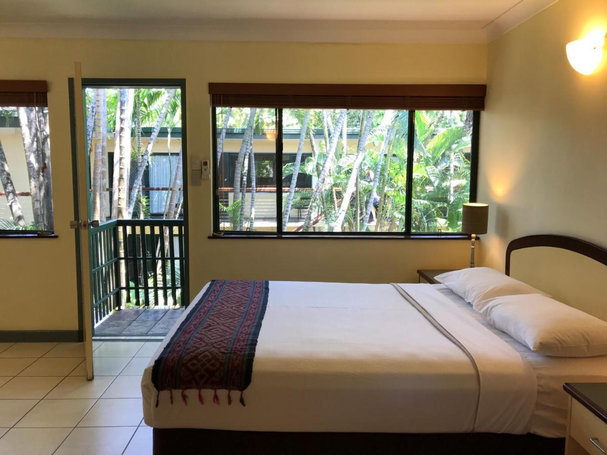 Bay Village Tropical Retreat & Apartments Cairns Dış mekan fotoğraf