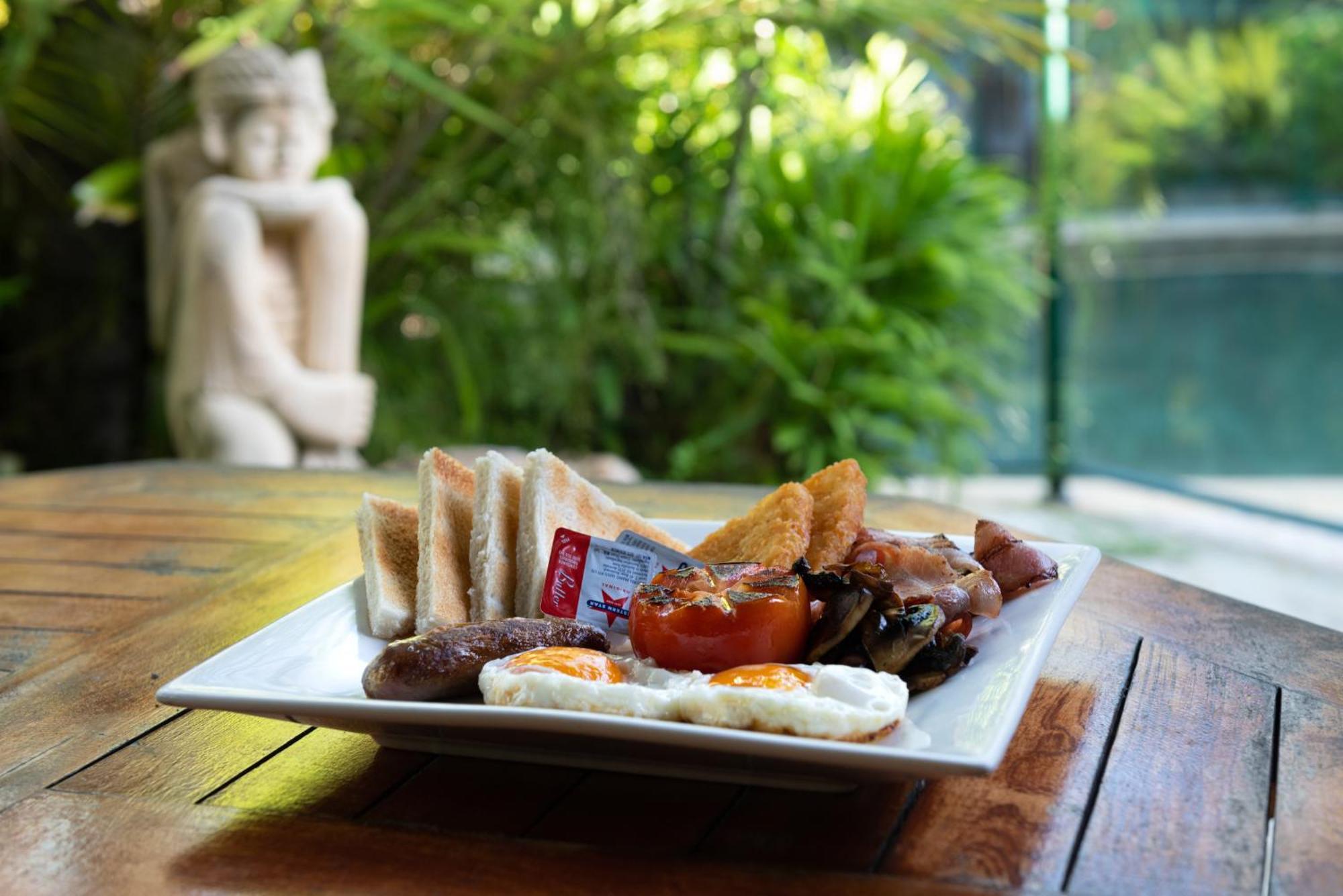 Bay Village Tropical Retreat & Apartments Cairns Dış mekan fotoğraf