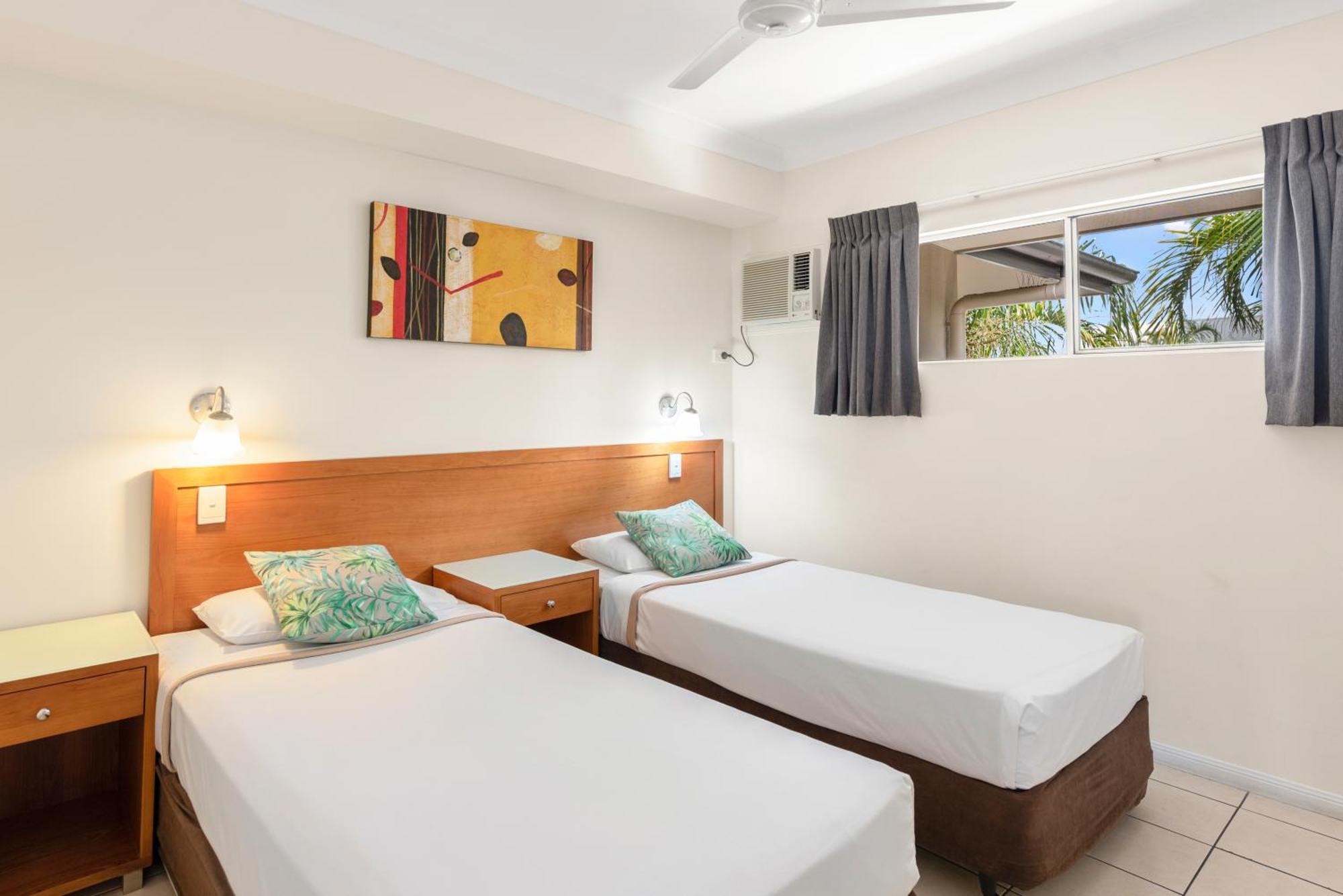 Bay Village Tropical Retreat & Apartments Cairns Dış mekan fotoğraf