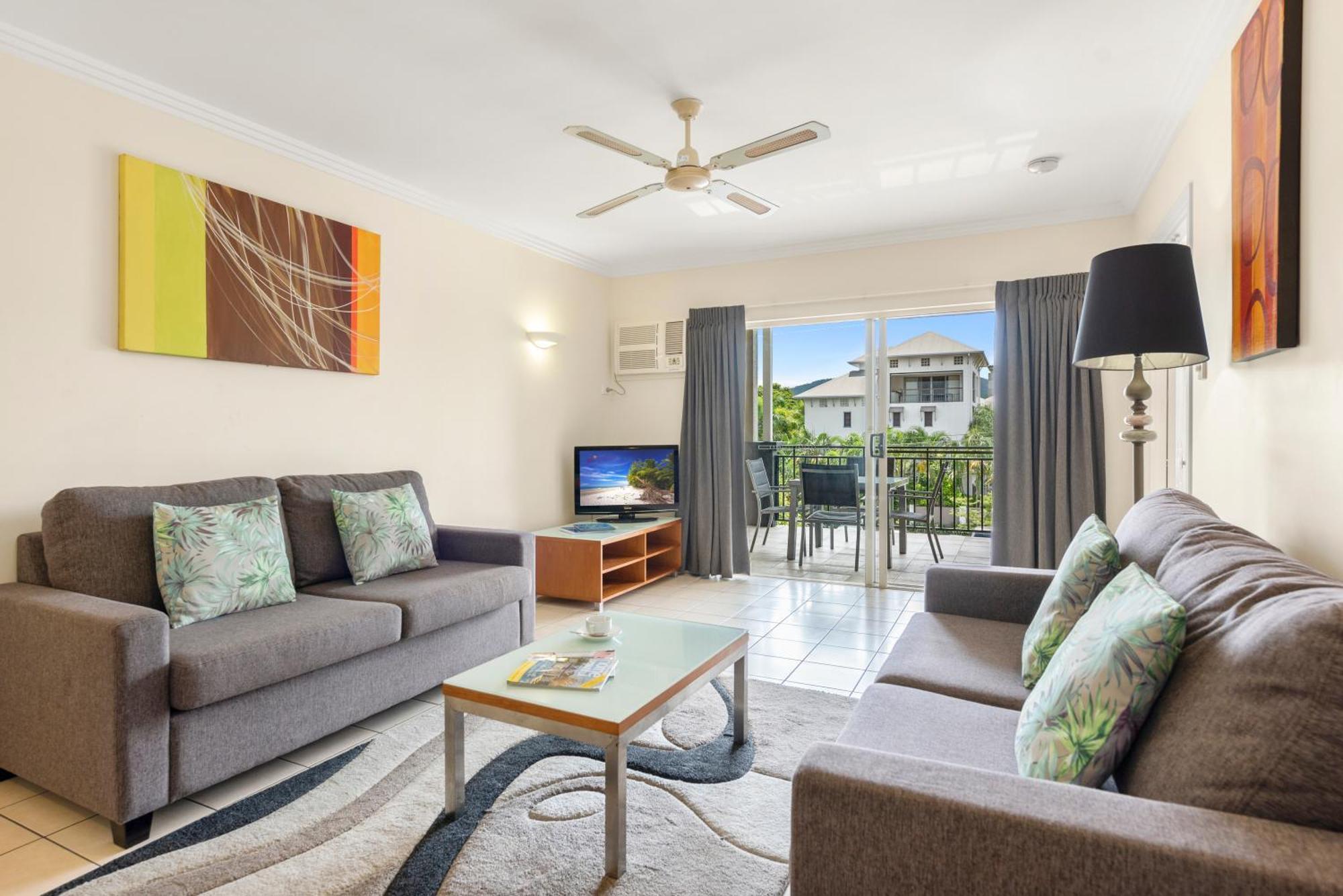 Bay Village Tropical Retreat & Apartments Cairns Dış mekan fotoğraf